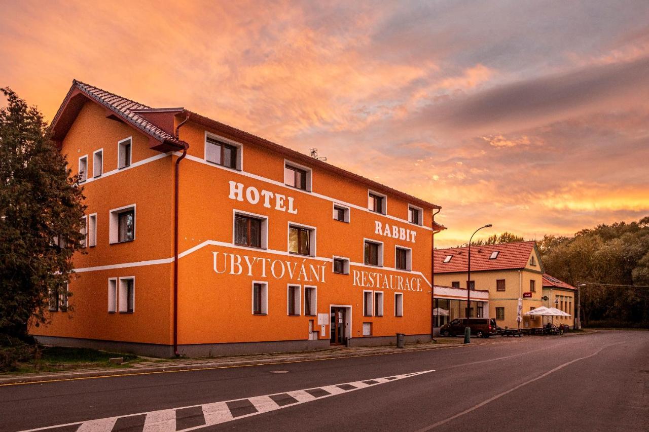 Hotel Rabbit Trhovy Stepanov Exterior foto