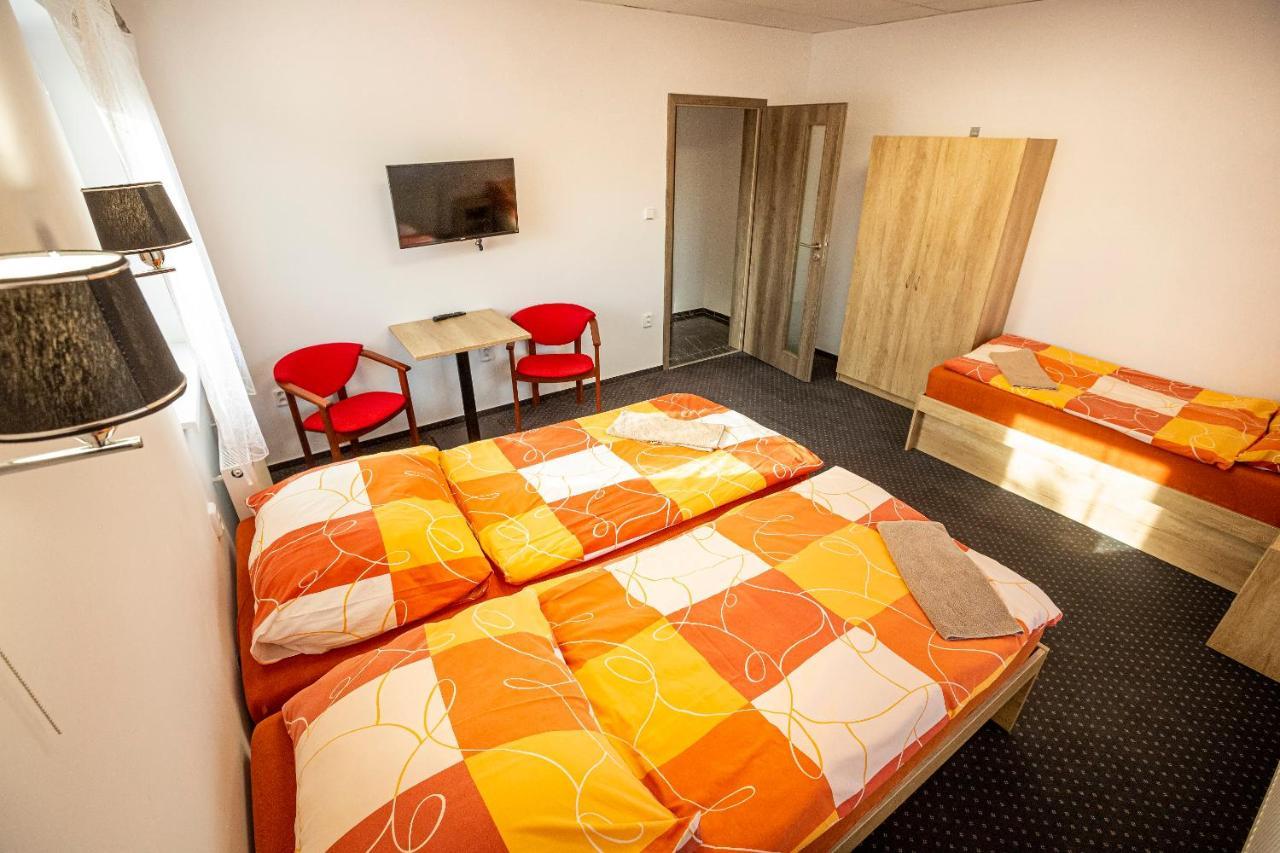 Hotel Rabbit Trhovy Stepanov Exterior foto